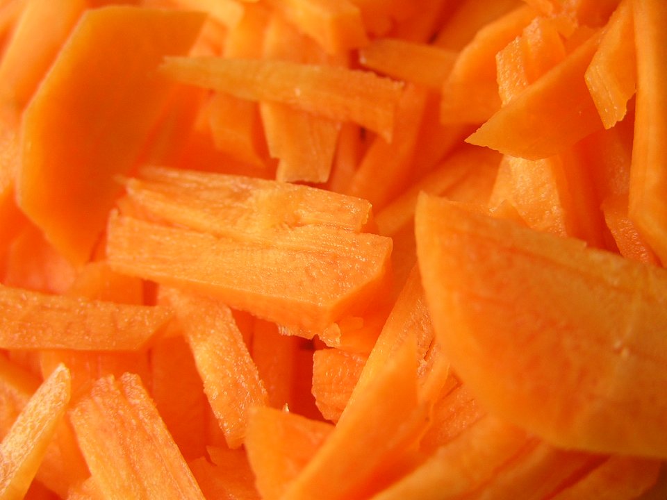 Carrots cut into thin julienne matchsticks